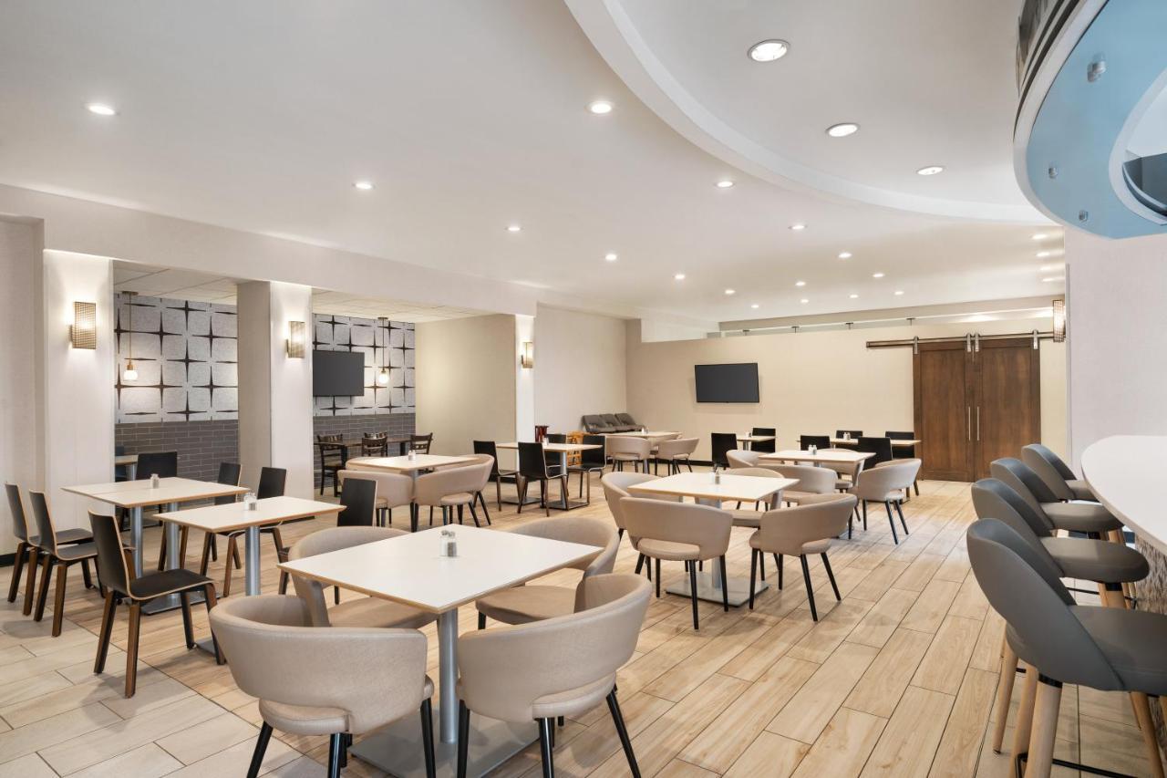 Holiday Inn Florence By Ihg Bagian luar foto